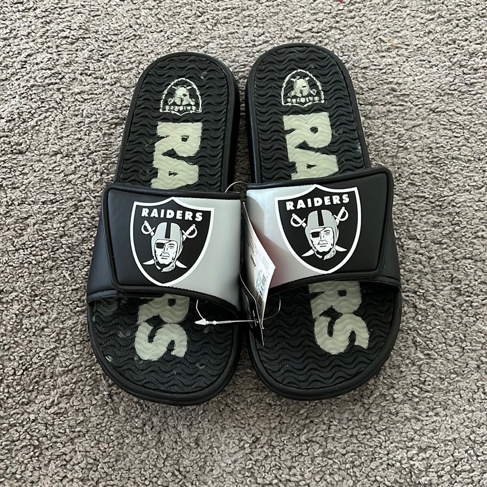 Mens Raiders slides